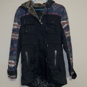 printed faux fur trimmed parka